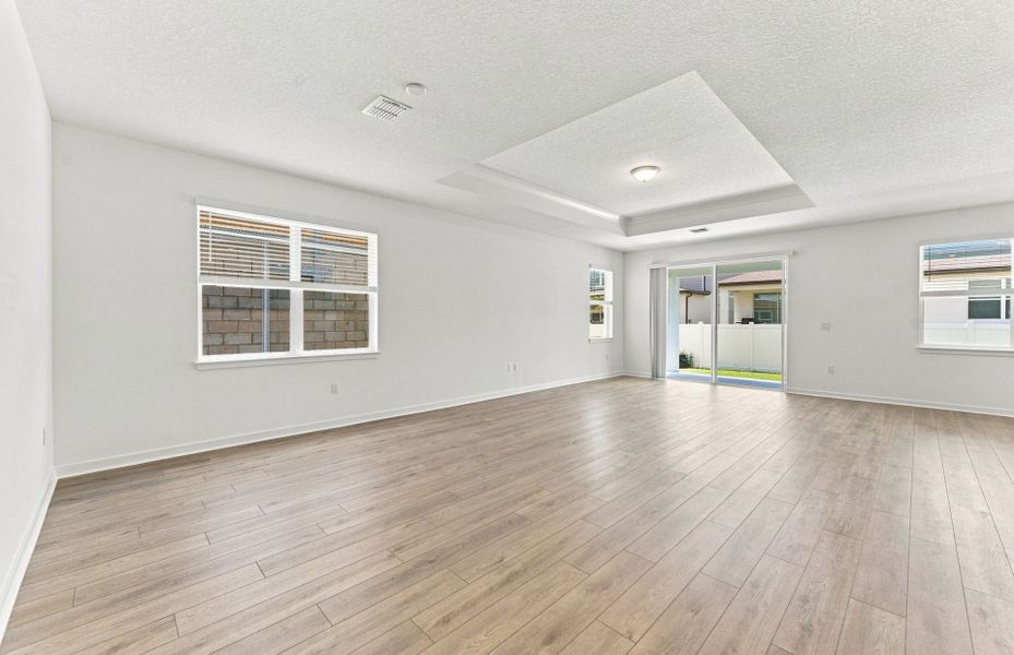 Spacious, unfurnished interior of a new home in Marion Ranch, Ocala (Image 14).