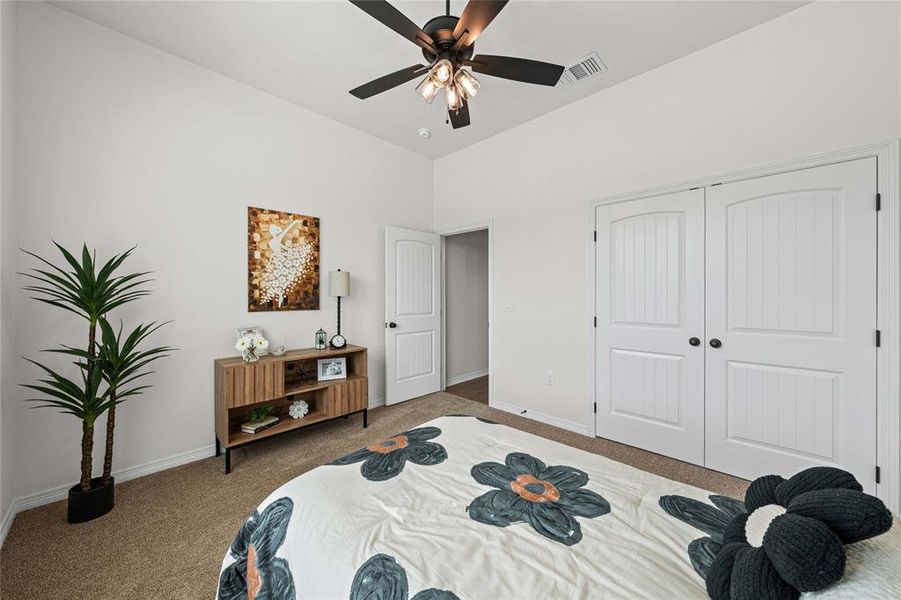 Furnished interior view inside a new home in , Lorena (Image 35).