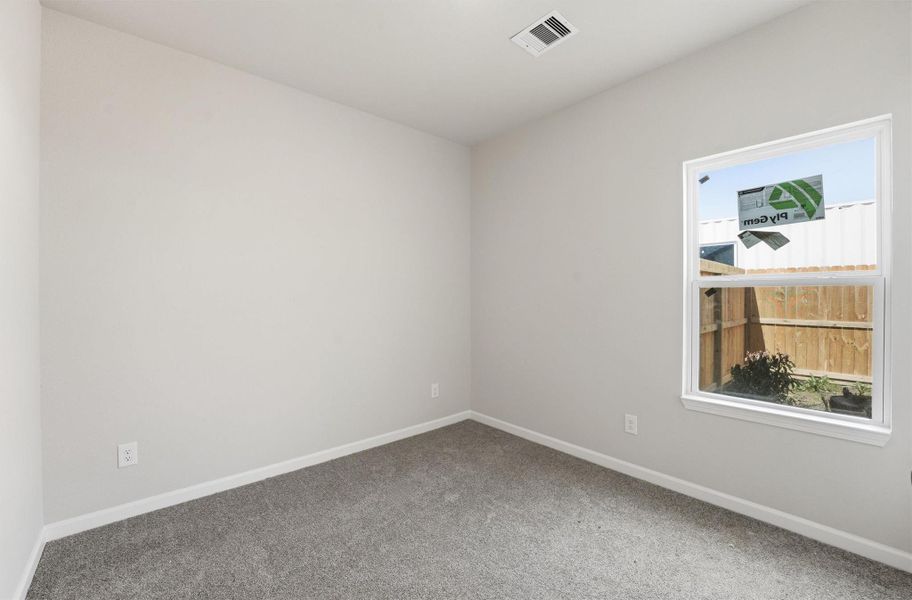 Spacious, unfurnished interior of a new home in , Beaumont (Image 10).