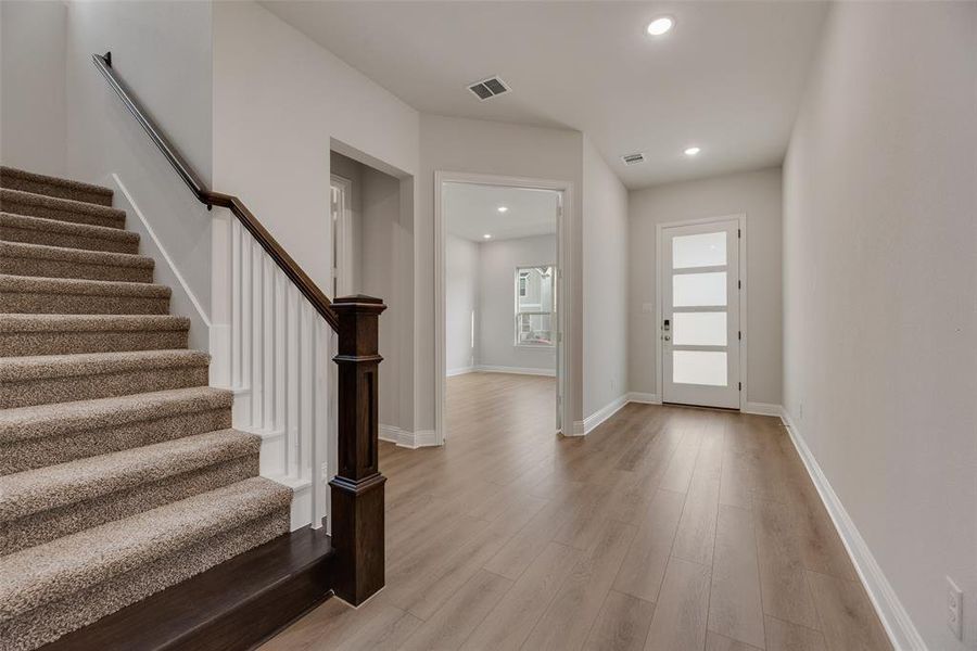 Spacious, unfurnished interior of a new home in Bayside, Rowlett (Image 25). Spacious, unfurnished interior of a new home in Bayside, Rowlett (Image 25).