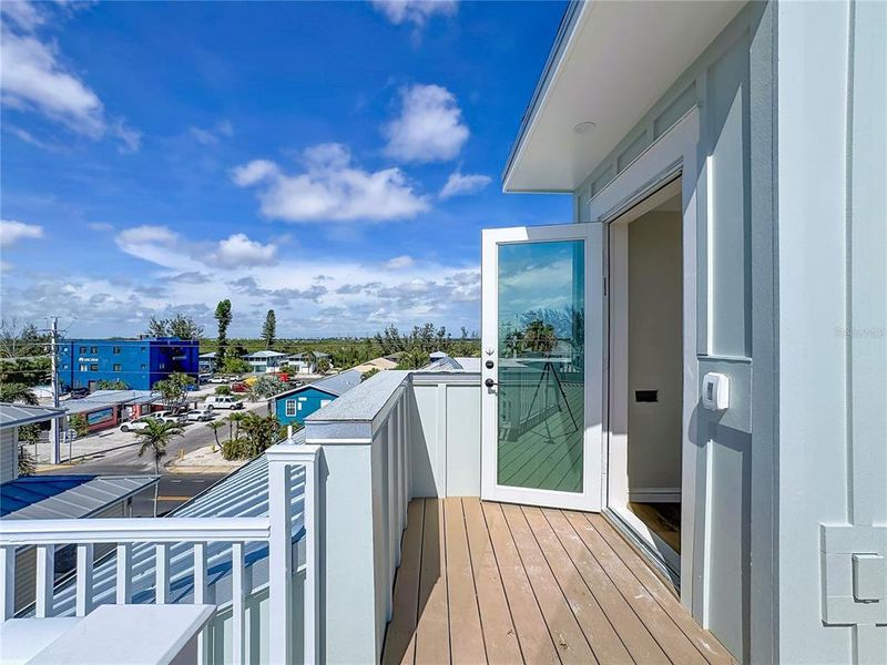 Exterior details and patio area of a home in , Bradenton Beach (Image 29).