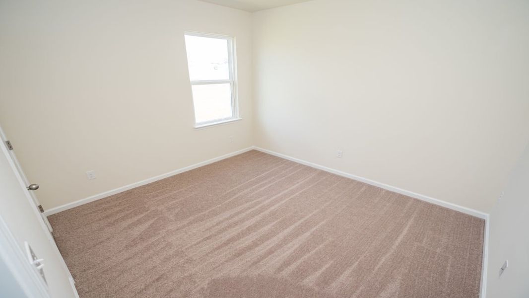 Representative unfurnished interior of a home built from the Aria by D.R. Horton in Summerville, Darlington (Image 14).