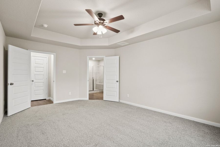 Spacious, unfurnished interior of a new home in Swenson Heights, Seguin (Image 28).