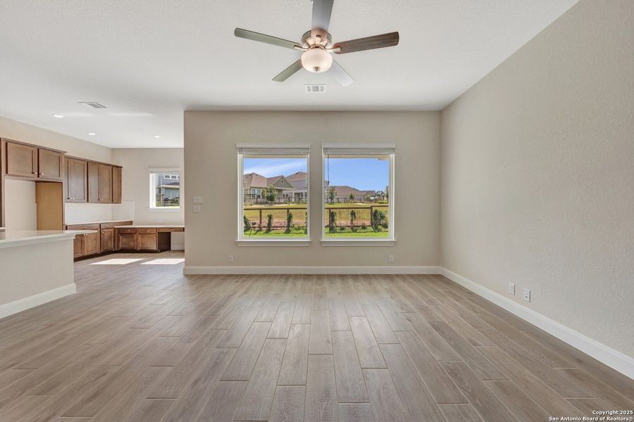 Spacious, unfurnished interior of a new home in The Crossvine 55’, Schertz (Image 30).