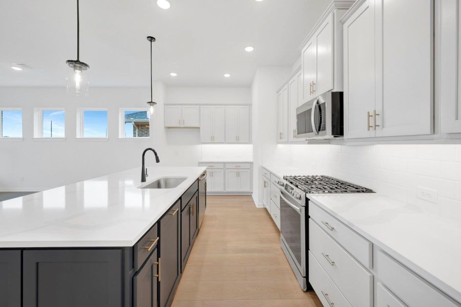 Furnished interior view inside a new home in The Grand Prairie 50’, Hockley (Image 11).