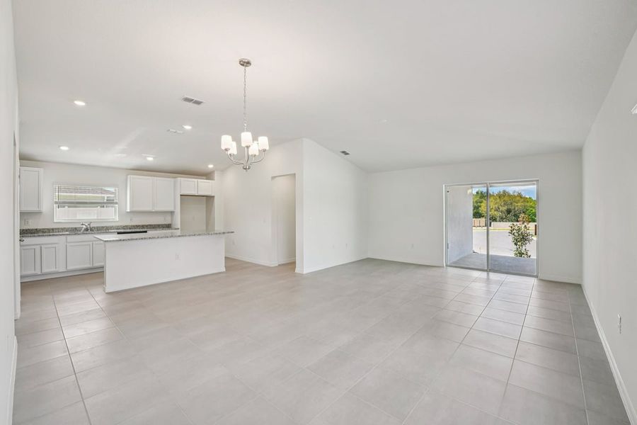 Spacious, unfurnished interior of a new home in Hillside at Mount Dora, Mount Dora (Image 13).