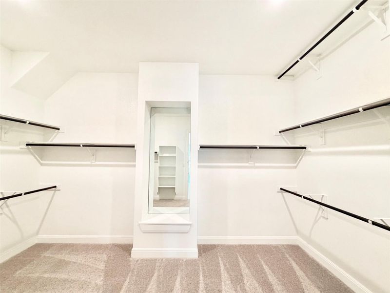 Spacious, unfurnished interior of a new home in Retreat at San Gabriel, Georgetown (Image 22).
