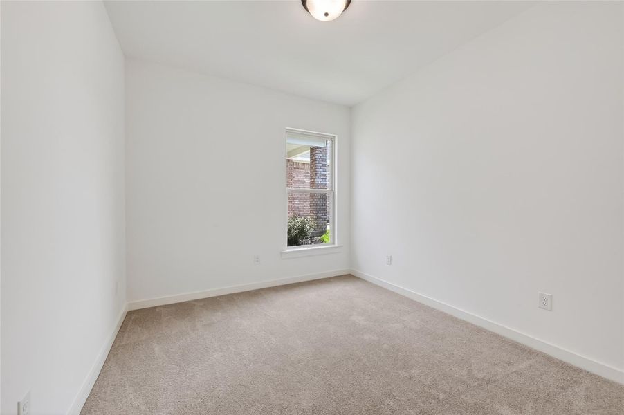 Spacious, unfurnished interior of a new home in Mostyn Springs, Magnolia (Image 16).