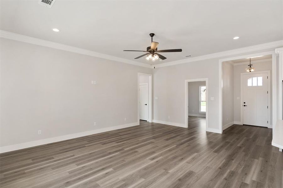 Spacious, unfurnished interior of a new home in , Mabank (Image 24).