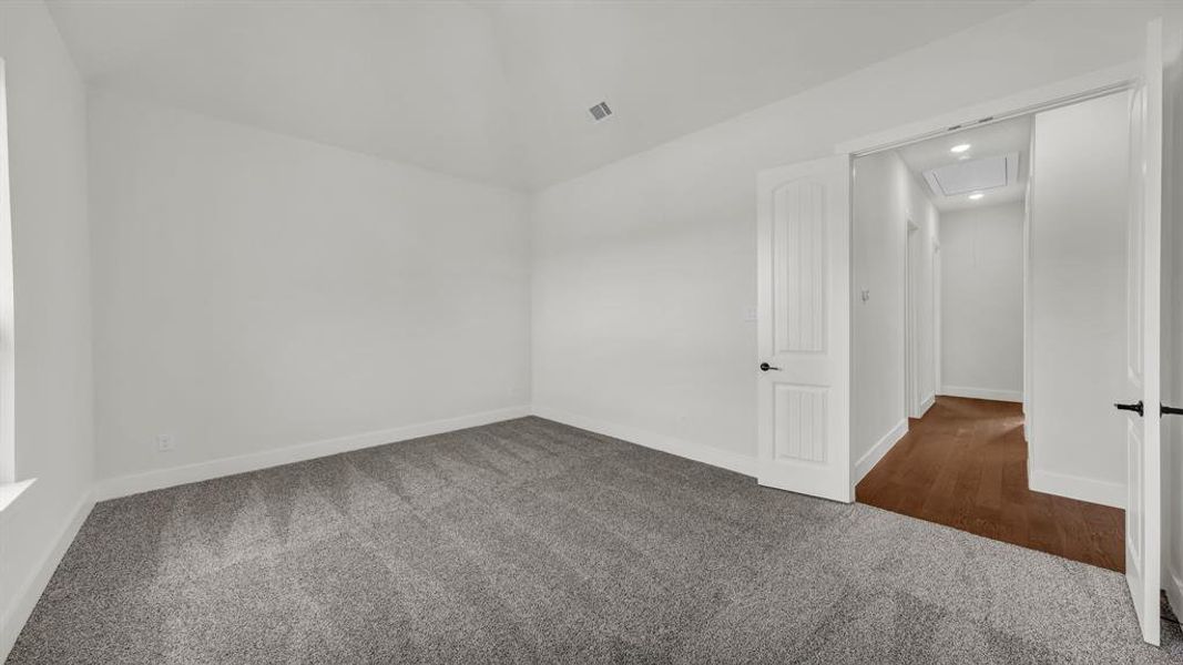 Spacious, unfurnished interior of a new home in Woodland Lakes, Weatherford (Image 30). Spacious, unfurnished interior of a new home in Woodland Lakes, Weatherford (Image 30).