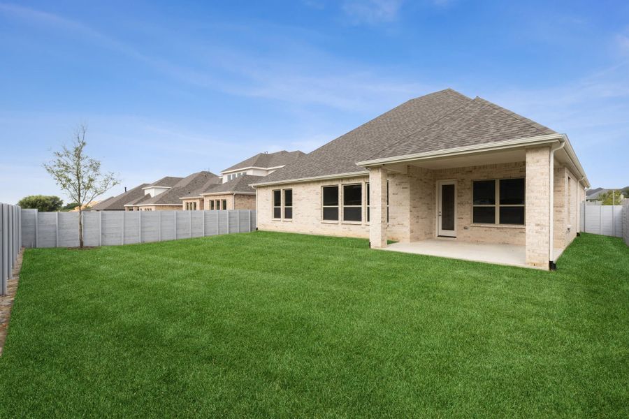 Exterior details and patio area of a home in Painted Tree Lakeside, McKinney (Image 3).