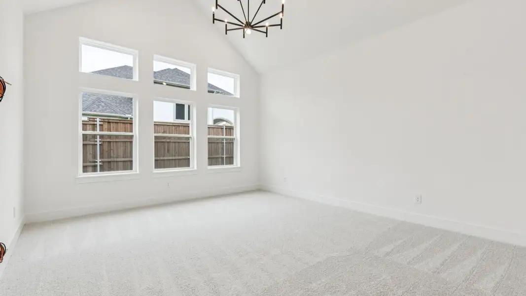Spacious, unfurnished interior of a new home in Eliana, McKinney (Image 23).
