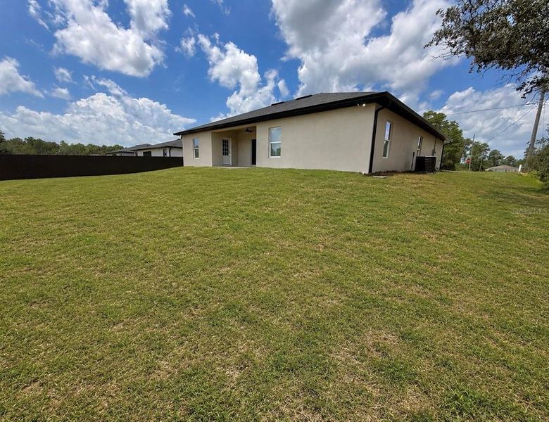 Exterior details and patio area of a home in , Ocala (Image 25). Exterior details and patio area of a home in , Ocala (Image 25).