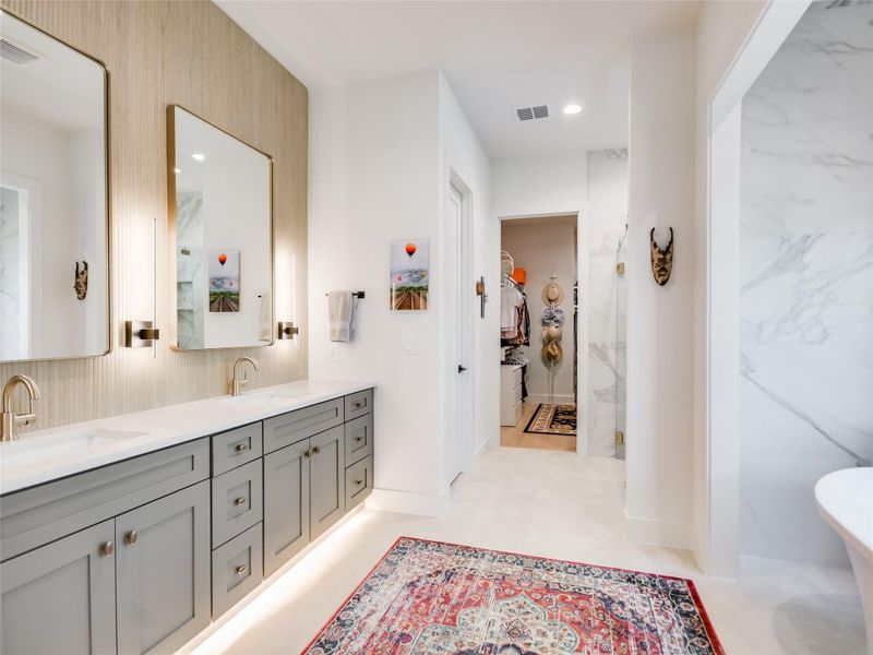 Furnished interior view inside a new home in , Austin (Image 8).