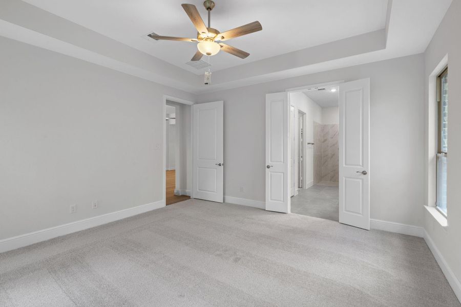 Spacious, unfurnished interior of a new home in Chambers Creek, Willis (Image 21).