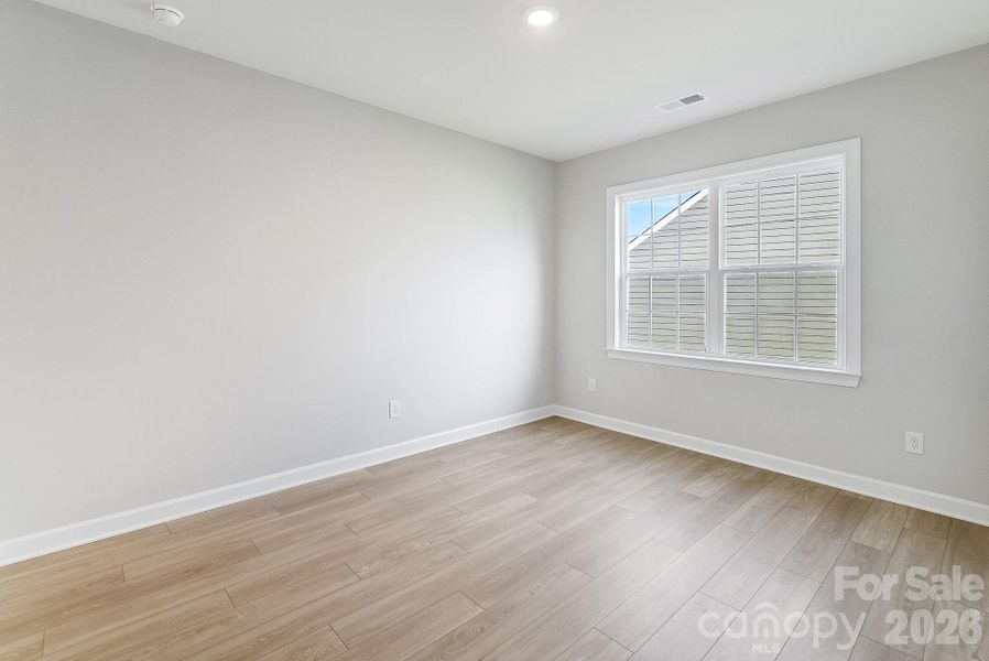 Spacious, unfurnished interior of a new home in Roselyn, Lancaster (Image 21).