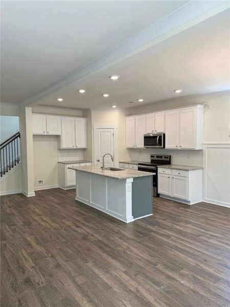 Furnished interior view inside a new home in , Jefferson (Image 10).
