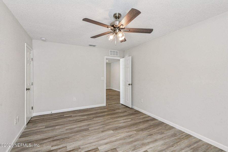 Spacious, unfurnished interior of a new home in , Jacksonville (Image 22).