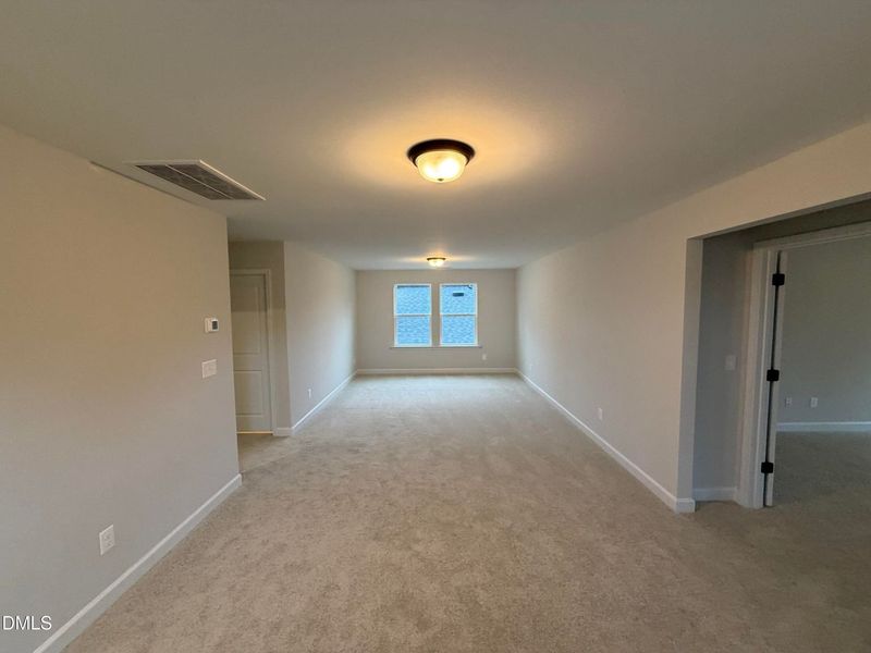 Spacious, unfurnished interior of a new home in Wendell Ridge, Wendell (Image 20). Spacious, unfurnished interior of a new home in Wendell Ridge, Wendell (Image 20).