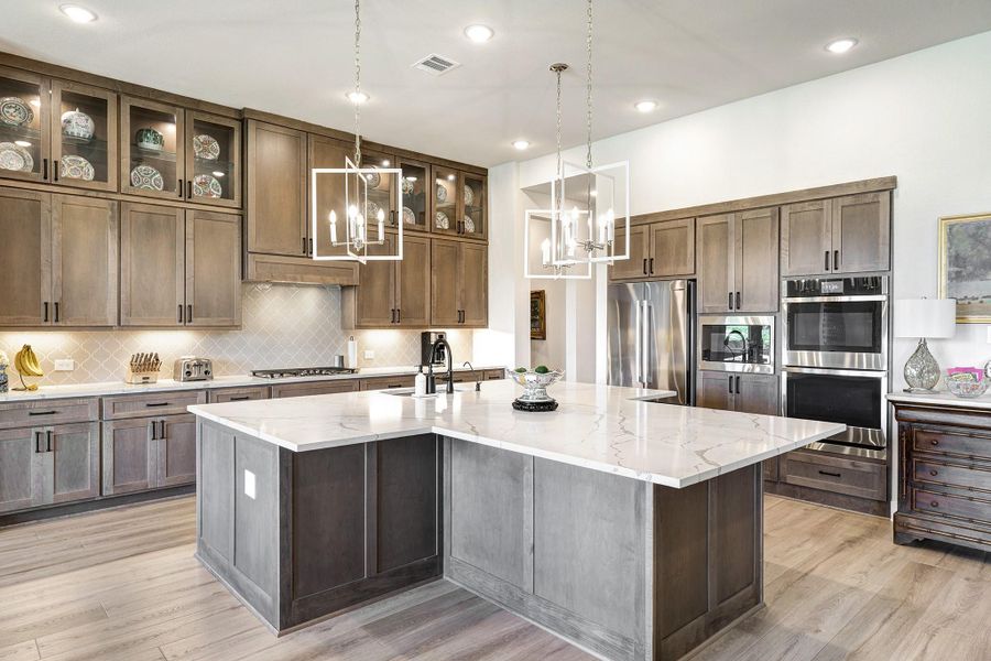 Furnished interior view inside a new home in Cross Creek Ranch 65′, Fulshear (Image 21). Furnished interior view inside a new home in Cross Creek Ranch 65′, Fulshear (Image 21).