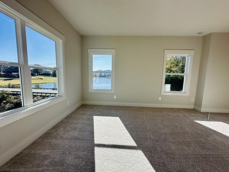 Spacious, unfurnished interior of a new home in Hillshire, Cumming (Image 18).