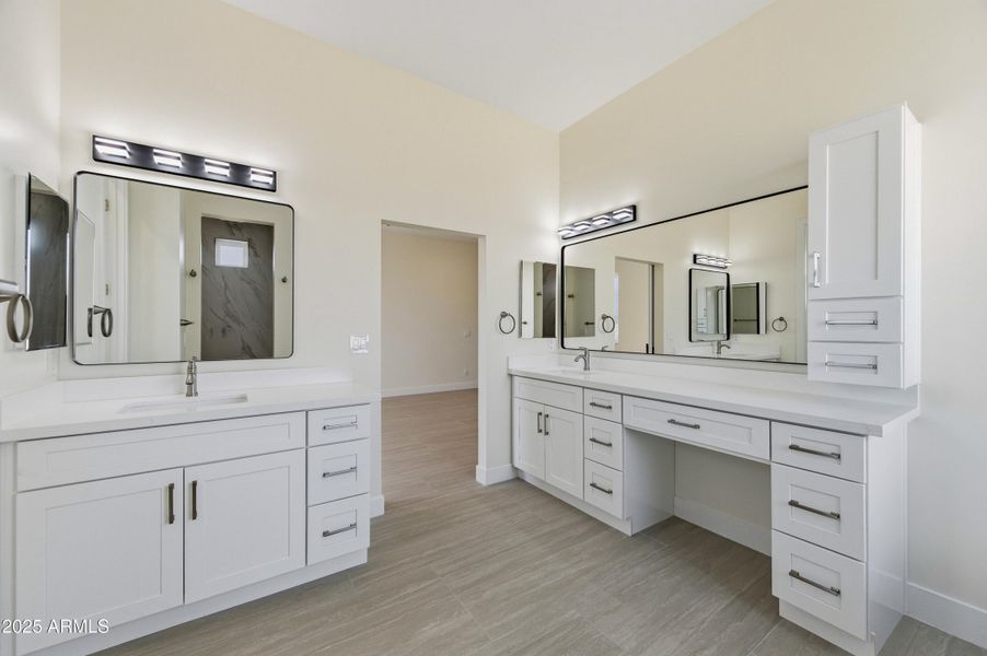 10039 N Burris Rd-114 10039 N Burris Rd-114