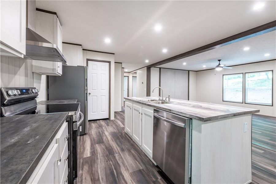 Furnished interior view inside a new home in , Jasper (Image 15).
