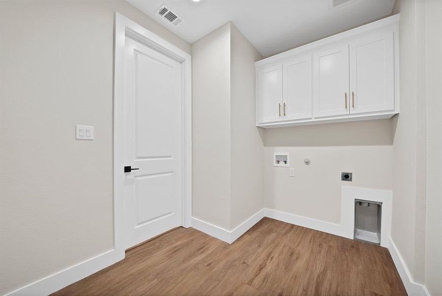 Spacious, unfurnished interior of a new home in , Dallas (Image 30).