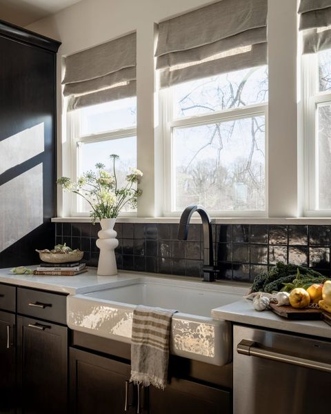 Representative furnished interior of a home built from the Wright by Tri Pointe Homes in Context at Oakhurst, Charlotte (Image 16).