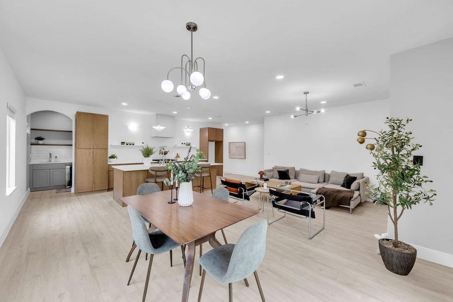 Furnished interior view inside a new home in , Dallas (Image 13).