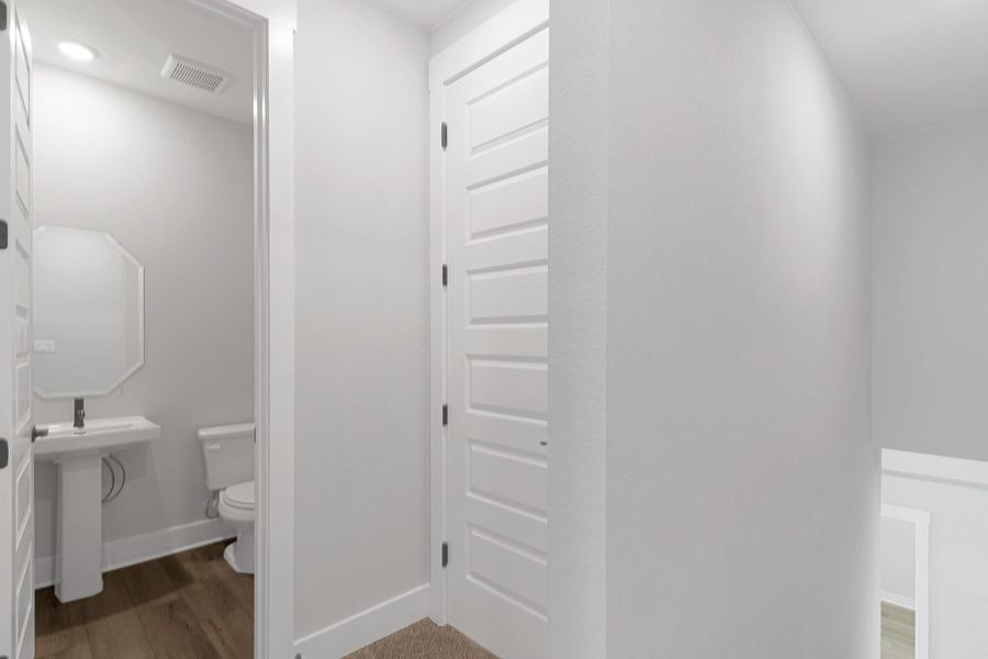 Image 54 of a home in Broken Oak. Image 54 of a home in Broken Oak.