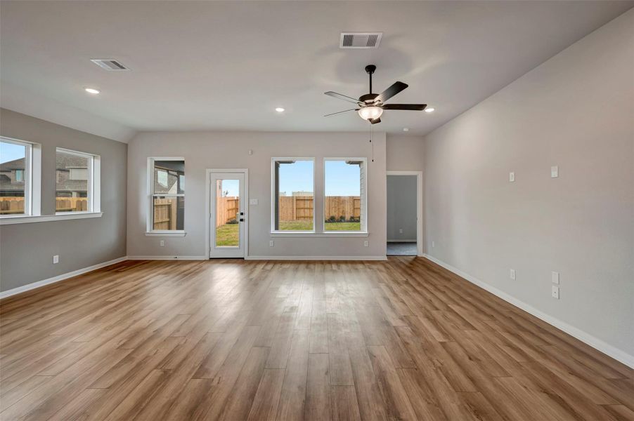 Spacious, unfurnished interior of a new home in The Grand Prairie - Retreat Collection, Hockley (Image 31). Spacious, unfurnished interior of a new home in The Grand Prairie - Retreat Collection, Hockley (Image 31).