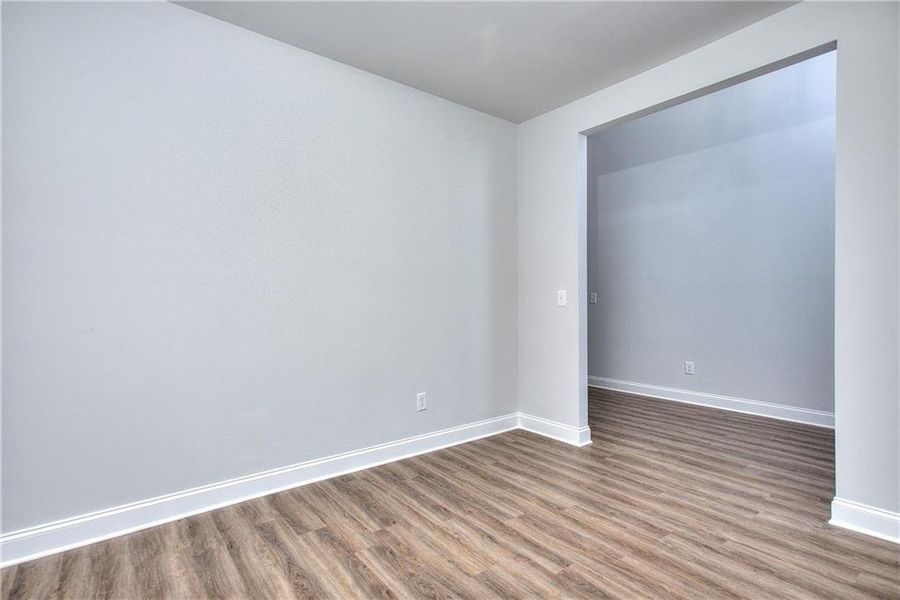 Spacious, unfurnished interior of a new home in , Homer (Image 8).