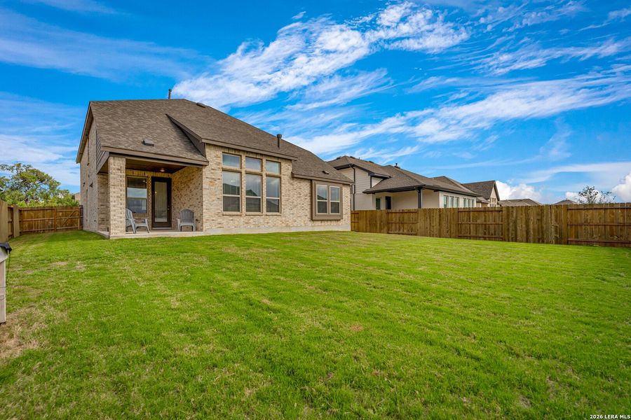 Exterior details and patio area of a home in Meyer Ranch, New Braunfels (Image 26).
