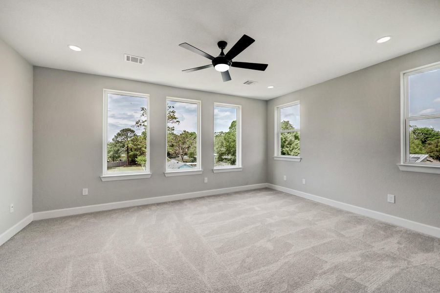Spacious, unfurnished interior of a new home in , Houston (Image 20). Spacious, unfurnished interior of a new home in , Houston (Image 20).
