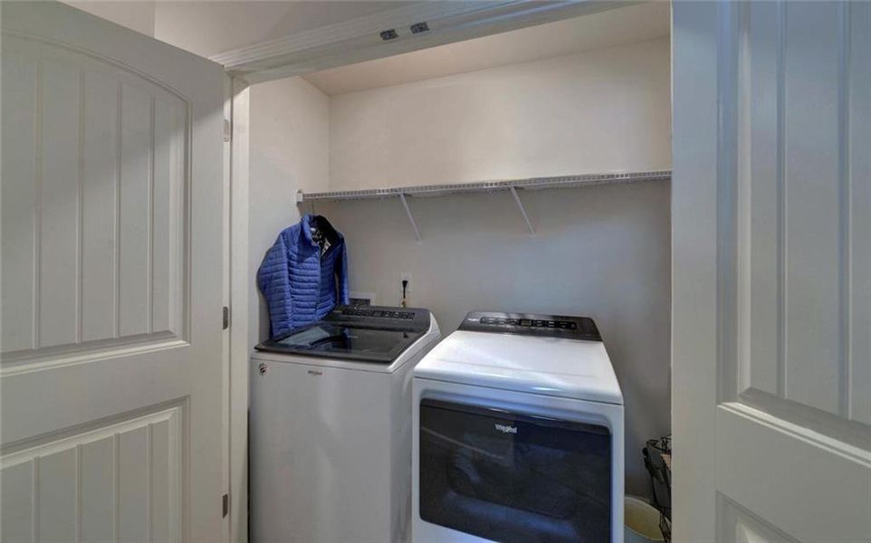 Close-up of interior finishes inside a home in , Dahlonega (Image 20).