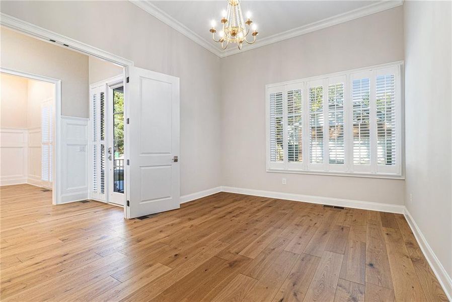 Spacious, unfurnished interior of a new home in , Brookhaven (Image 20).