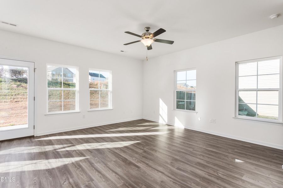 1043 Thicket Drive-8 1043 Thicket Drive-8