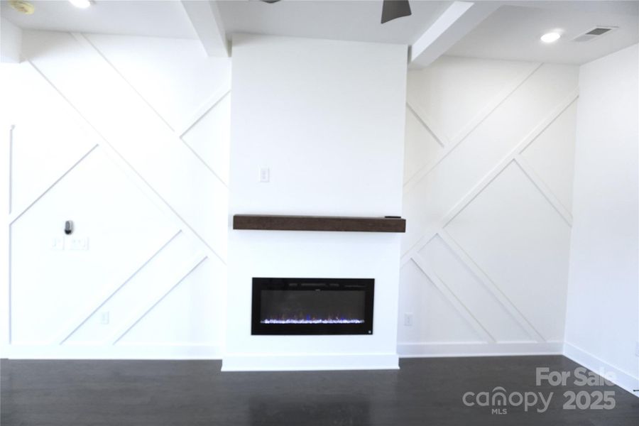 Image 47 of a home in .