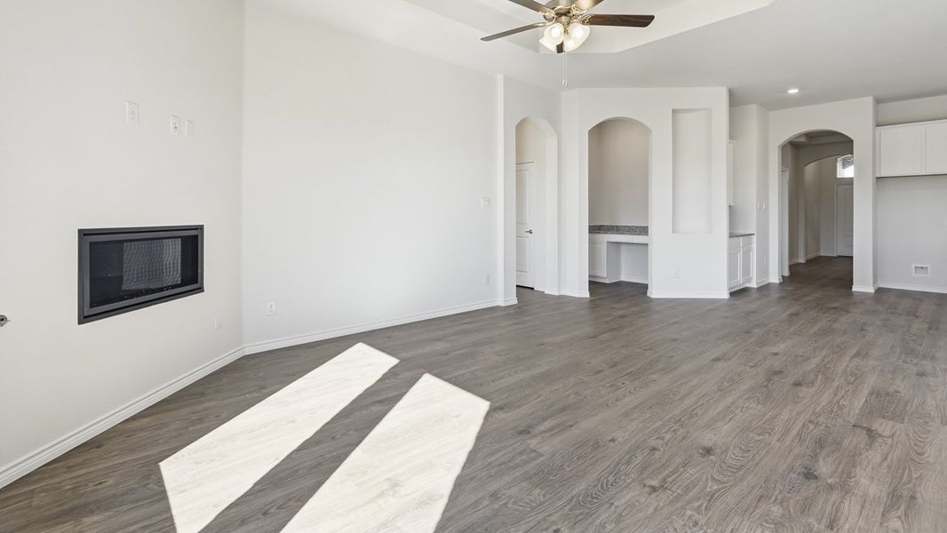 Spacious, unfurnished interior of a new home in Lakewood Trails, Forney (Image 12).