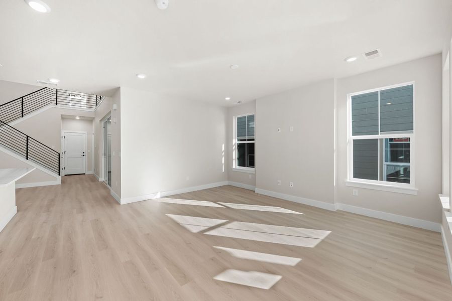 Spacious, unfurnished interior of a new home in Trumark Homes at Sterling Ranch, Littleton (Image 16).