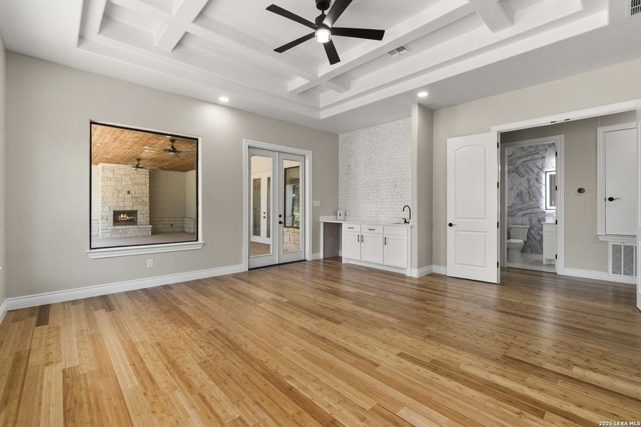 Spacious, unfurnished interior of a new home in , New Braunfels (Image 39).