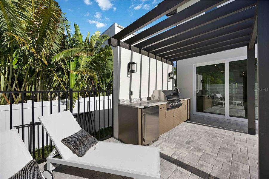 Exterior details and patio area of a home in , Sarasota (Image 3).