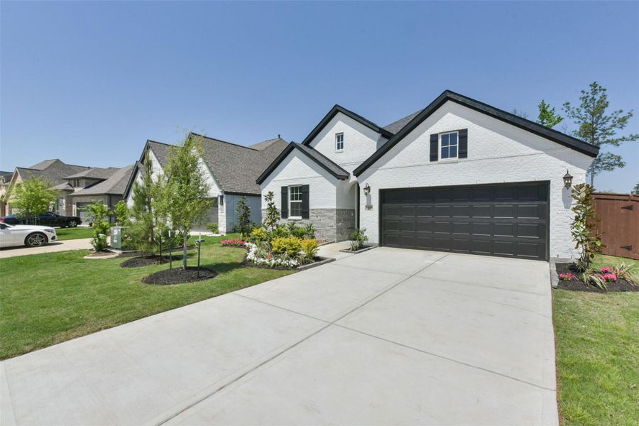 Image 35 of a home in Evergreen 50'.