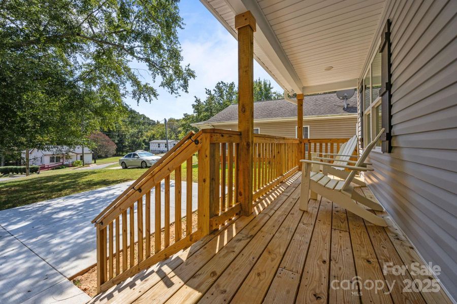 Spacious, unfurnished interior of a new home in , Fort Mill (Image 18).