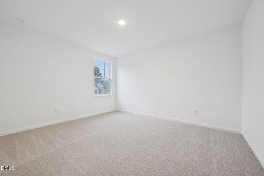 37-web-or-mls-Salers Loop-S1703-037 37-web-or-mls-Salers Loop-S1703-037