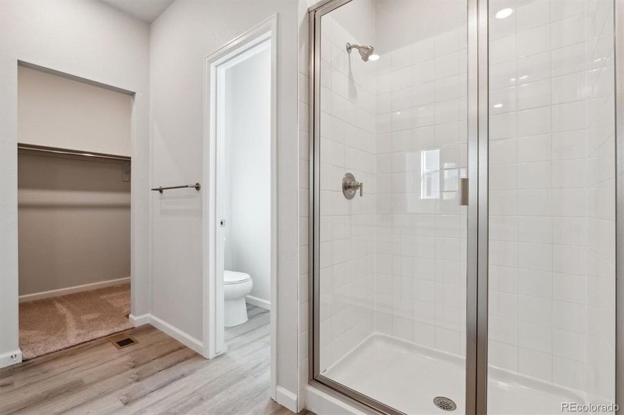 Spacious, unfurnished interior of a new home in Spring Valley Ranch, Elizabeth (Image 18).