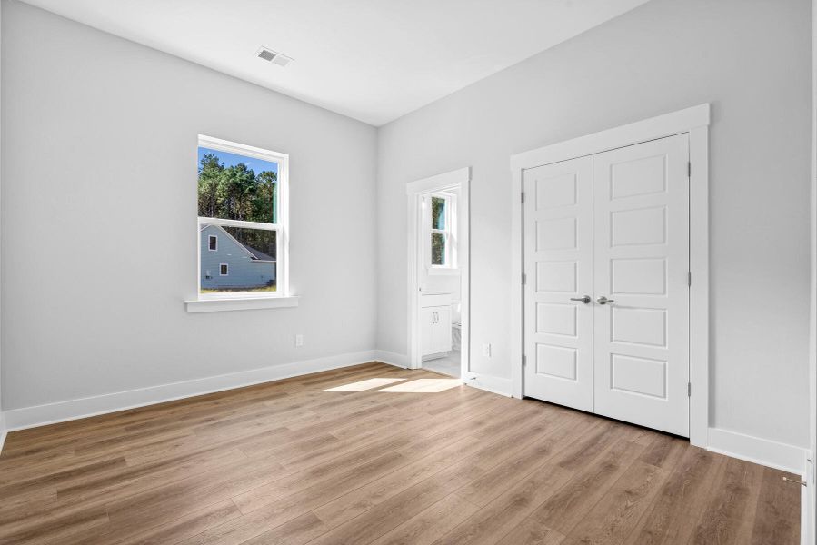 Spacious, unfurnished interior of a new home in Point Hope - Village Collection, Charleston (Image 29).