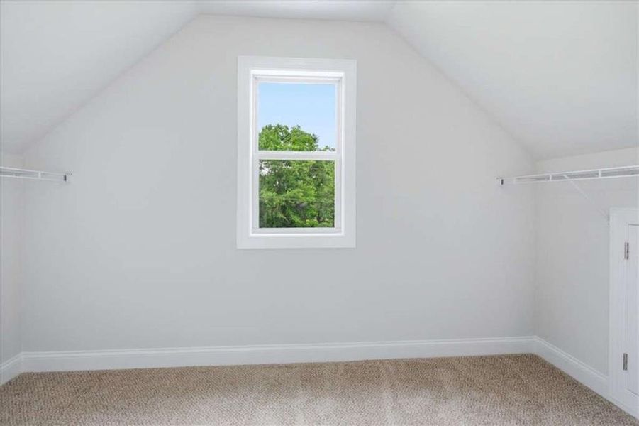 Spacious, unfurnished interior of a new home in , Stockbridge (Image 33).