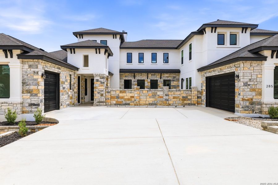 Front exterior of a new home in , New Braunfels, TX, highlighting curb appeal (Image 38).
